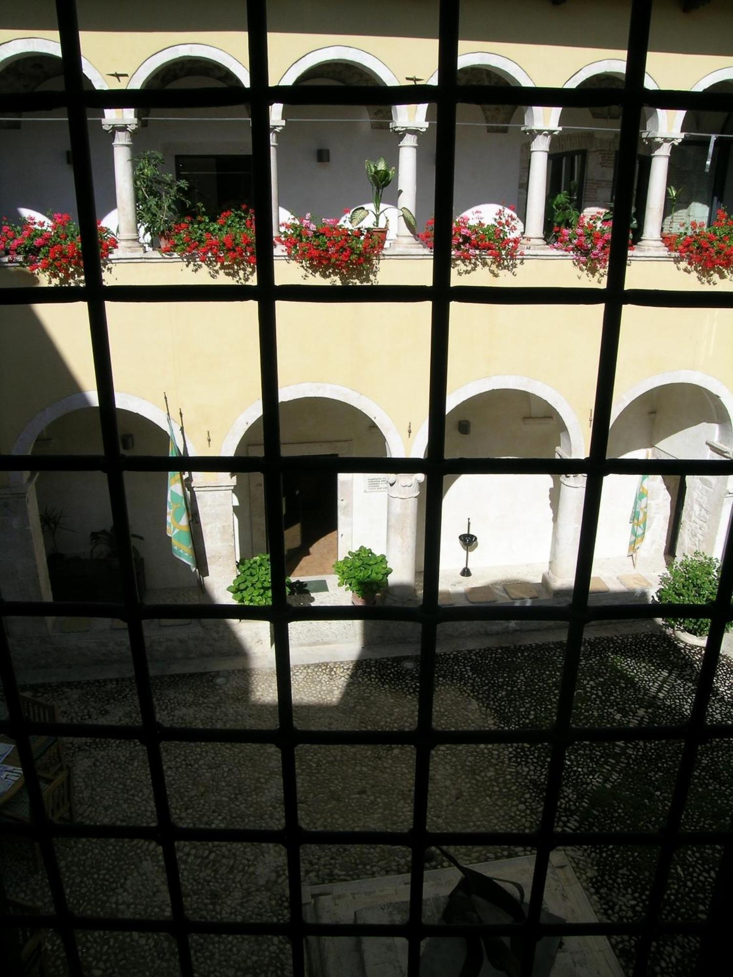 Grancia Dei Celestini Bed and Breakfast Sulmona Exteriör bild